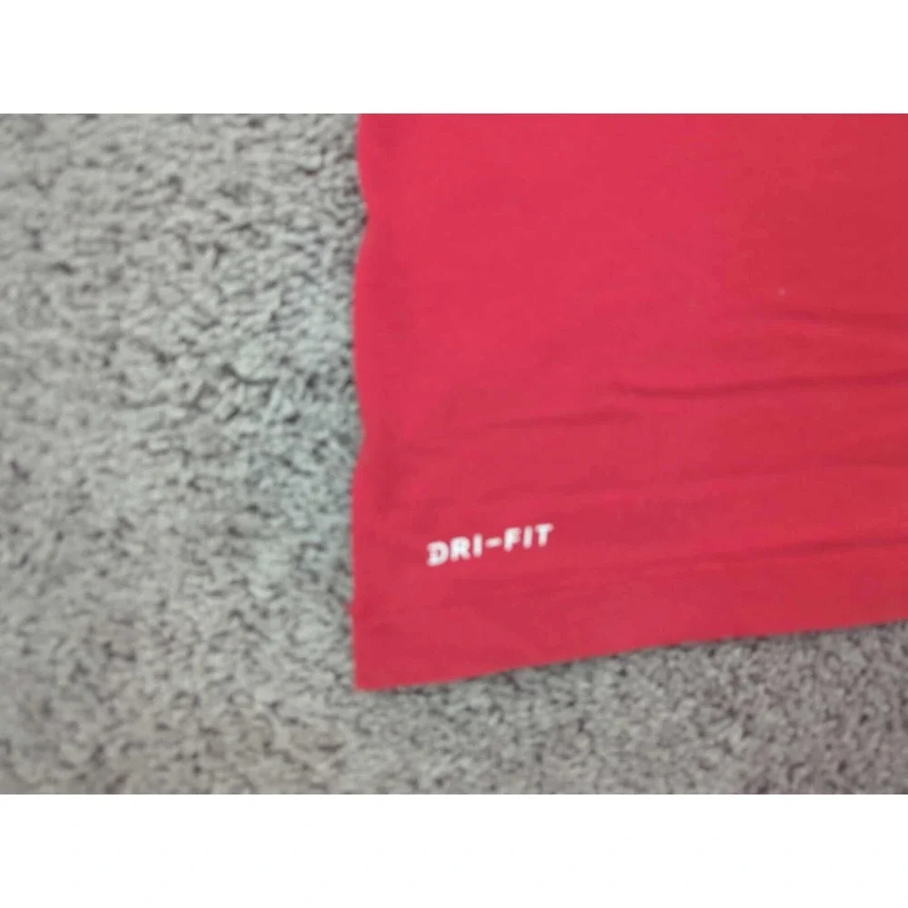 The Nike Tee T Shirt  Mens Large Red Dri-Fit BEAST Swoosh‎ Athletic Performance